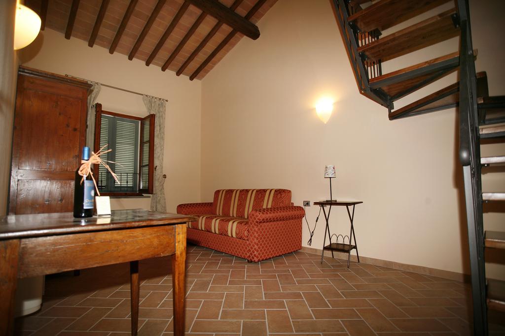Bacco A Petroio Villa Vinci Room photo