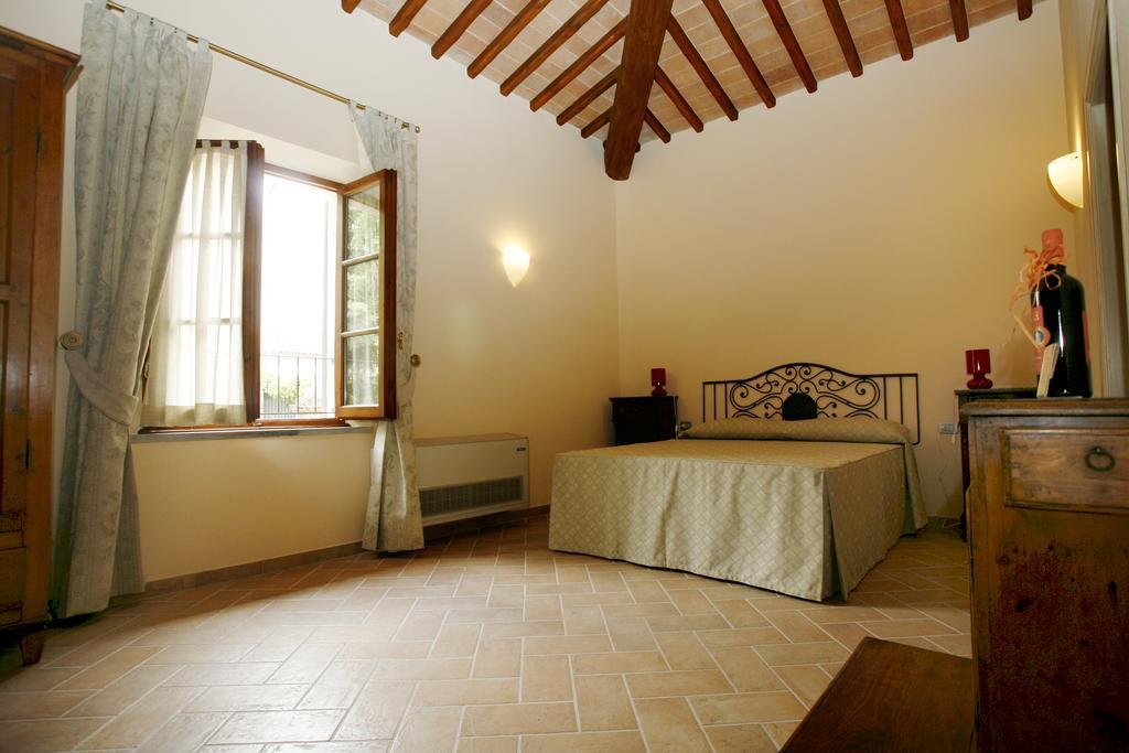 Bacco A Petroio Villa Vinci Room photo